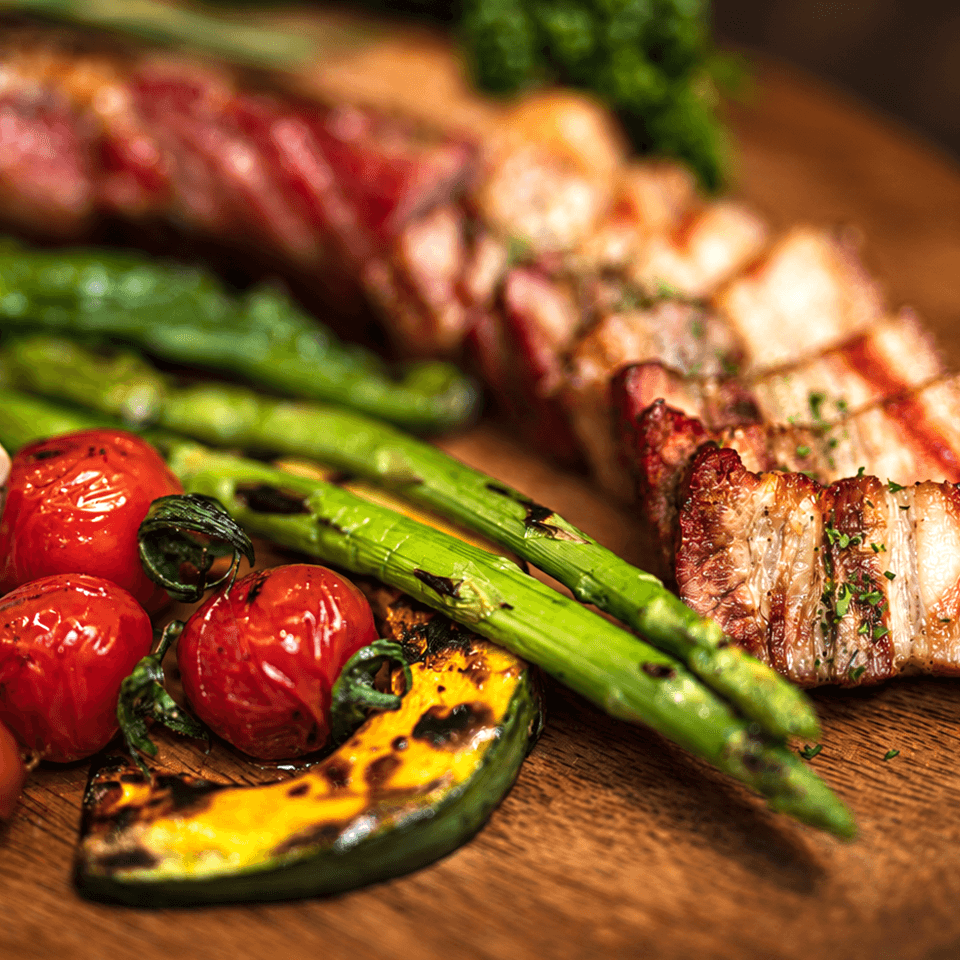 FOOD & DINING